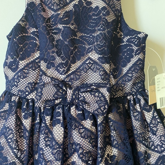 💙 Pastourelle Little Girl's Pippa And Julie Floral Lace Dress 💙 - Picture 2 of 10